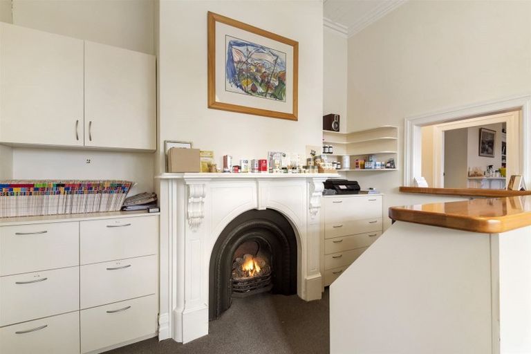 Photo of property in 235 Onewa Road, Birkenhead, Auckland, 0626