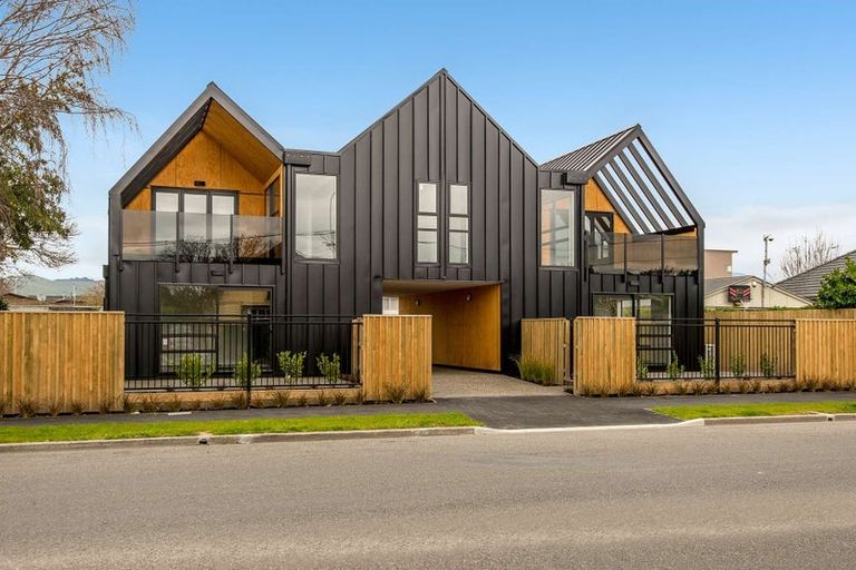 Photo of property in 4/448 Hereford Street, Linwood, Christchurch, 8011