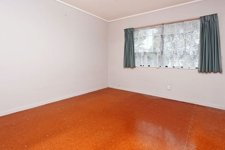 Photo of property in 39 Barneys Farm Road, Clendon Park, Auckland, 2103