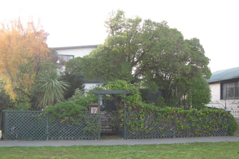 Photo of property in 17 Pine Avenue, New Brighton, Christchurch, 8061