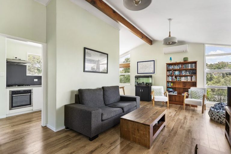 Photo of property in 69a Woodglen Road, Glen Eden, Auckland, 0602