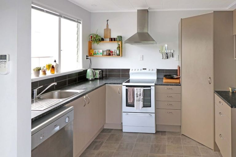 Photo of property in 147 Major Drive, Kelson, Lower Hutt, 5010