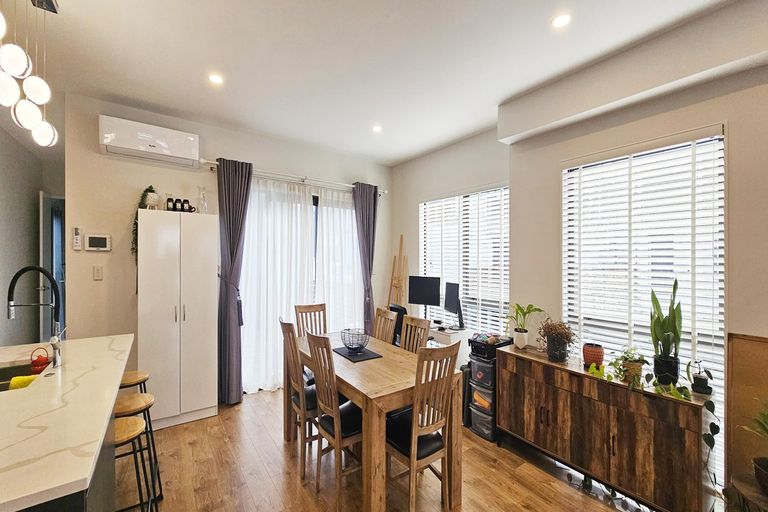 Photo of property in 23 Fredrick Hanson Road, Papakura, 2110