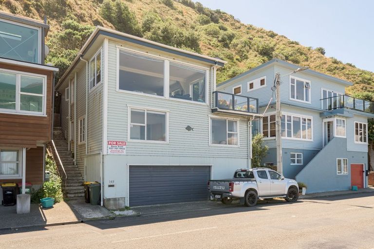 Photo of property in 148 The Esplanade, Houghton Bay, Wellington, 6023