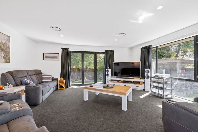 Photo of property in 43 Heyders Road, Spencerville, Christchurch, 8083