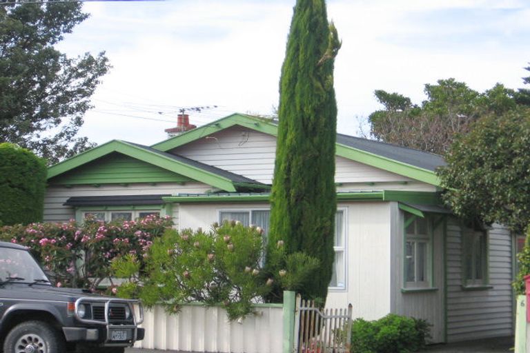 Photo of property in 6 West Grove, Alicetown, Lower Hutt, 5010