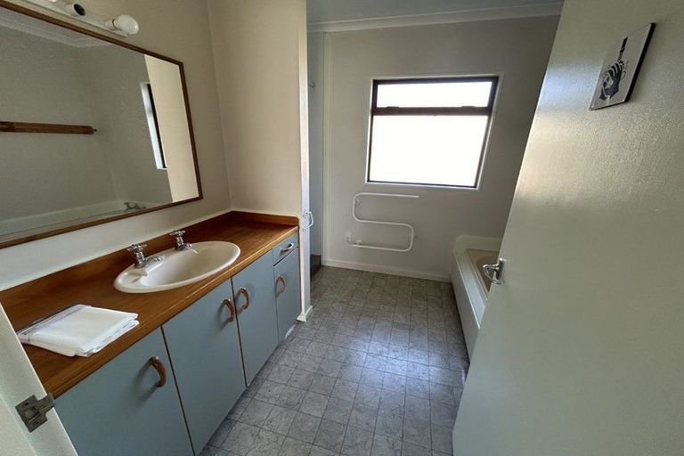 Photo of property in 24a Winter Street, Fairfield, Hamilton, 3214