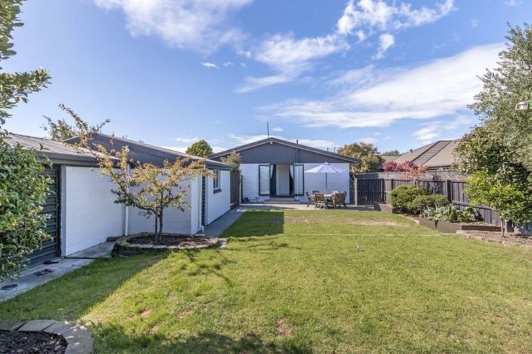 Photo of property in 48 Inwoods Road, Parklands, Christchurch, 8083