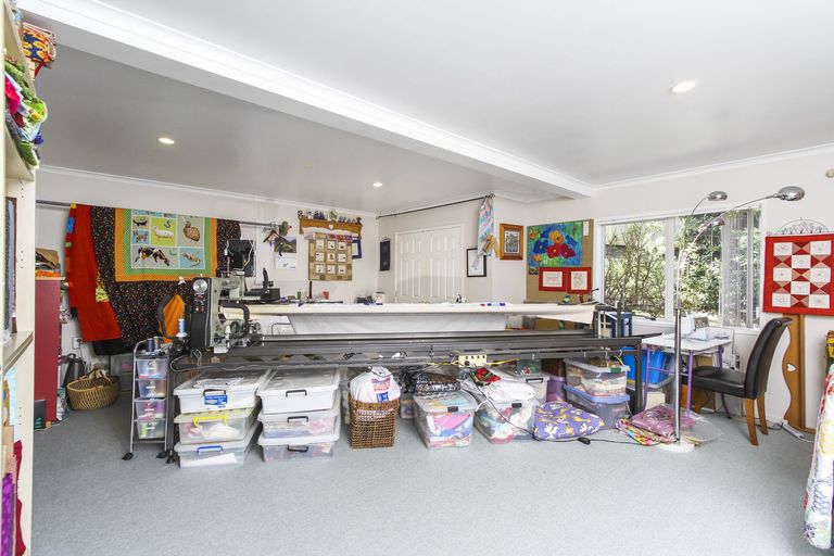 Photo of property in 62 Garton Drive, Massey, Auckland, 0614