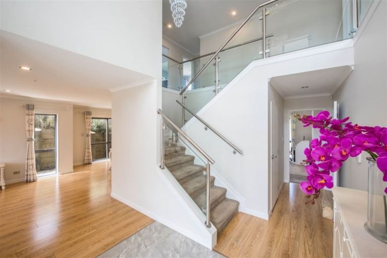 Photo of property in 116 San Valentino Drive, Henderson, Auckland, 0612