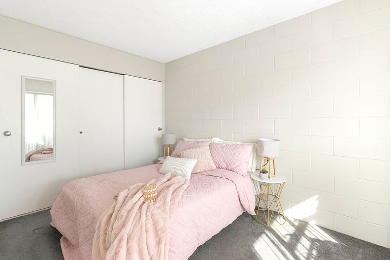 Photo of property in 2/4 Moana Street, Frankton, Hamilton, 3204