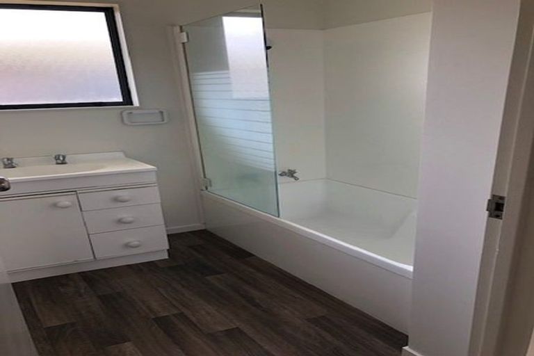 Photo of property in 3/100 Brightside Road, Stanmore Bay, Whangaparaoa, 0932