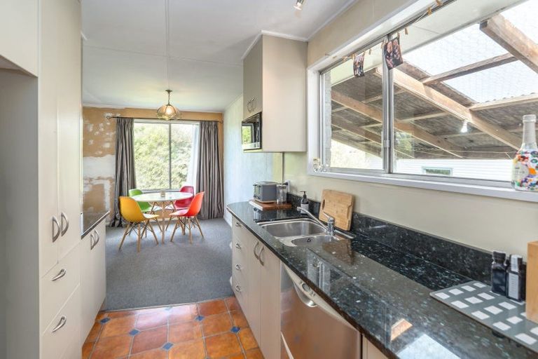 Photo of property in 13 Farrier Grove, Featherston, 5710