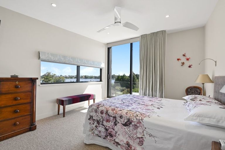 Photo of property in 142 Lake Crescent, Hamilton Lake, Hamilton, 3204