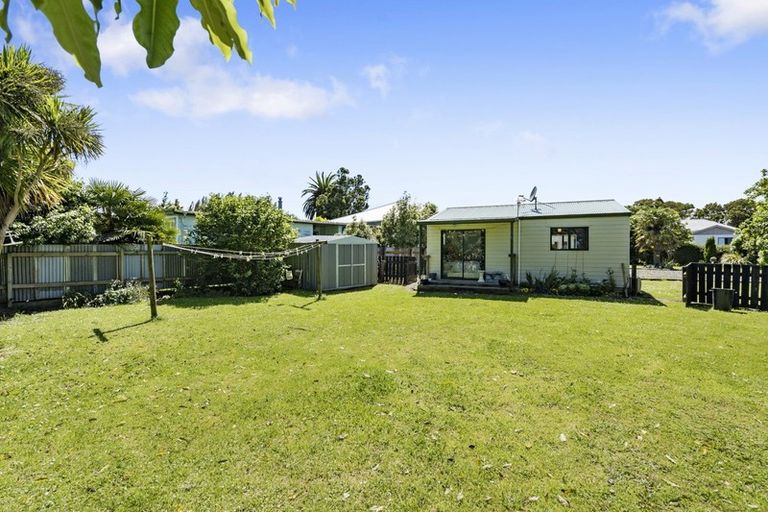 Photo of property in 13 Station Street, Woodville, 4920