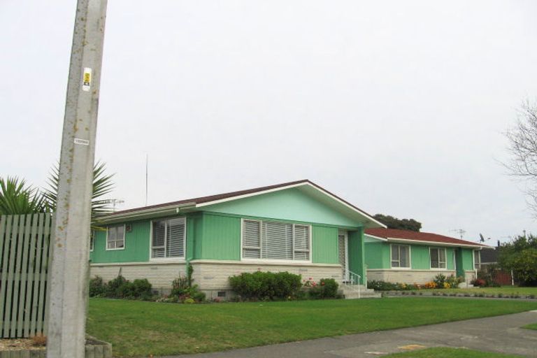 Photo of property in 2 Heaphy Street, Taradale, Napier, 4112