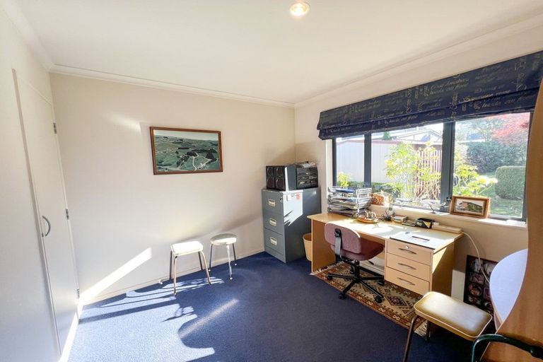 Photo of property in 15 Guinane Street, Dannevirke, 4930