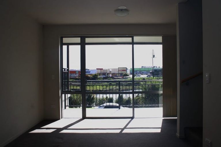 Photo of property in 11 Waihi Way, East Tamaki, Auckland, 2013