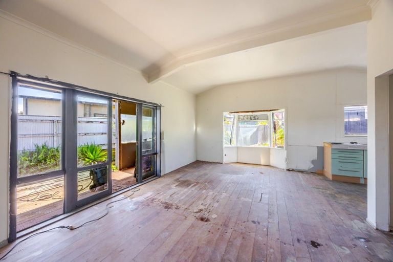 Photo of property in 103 Rogers Road, Bay View, Napier, 4104