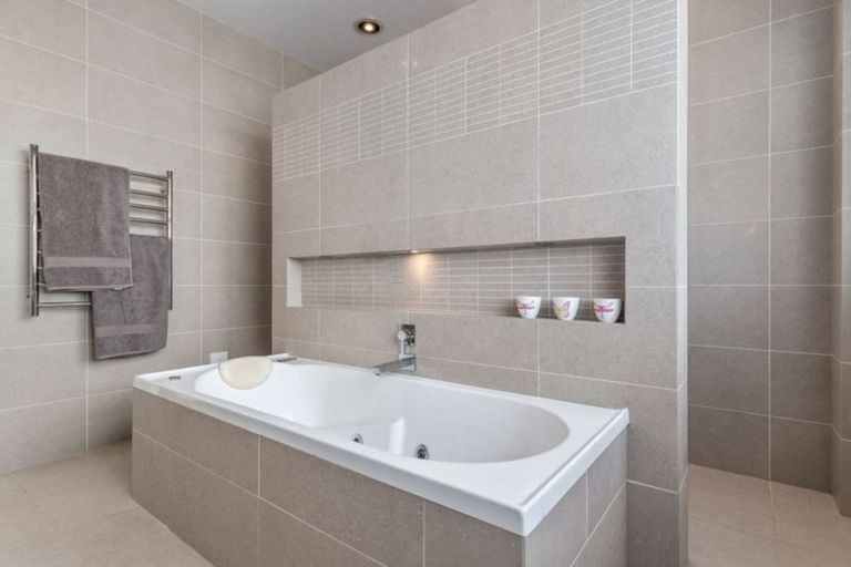 Photo of property in 5b Clifton Road, Hamilton Central, Hamilton, 3204