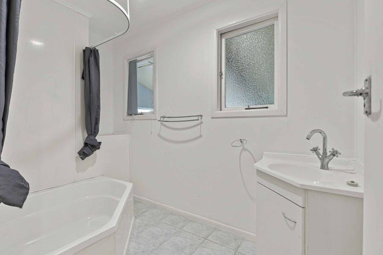 Photo of property in 66 West Road, Tokoroa, 3491