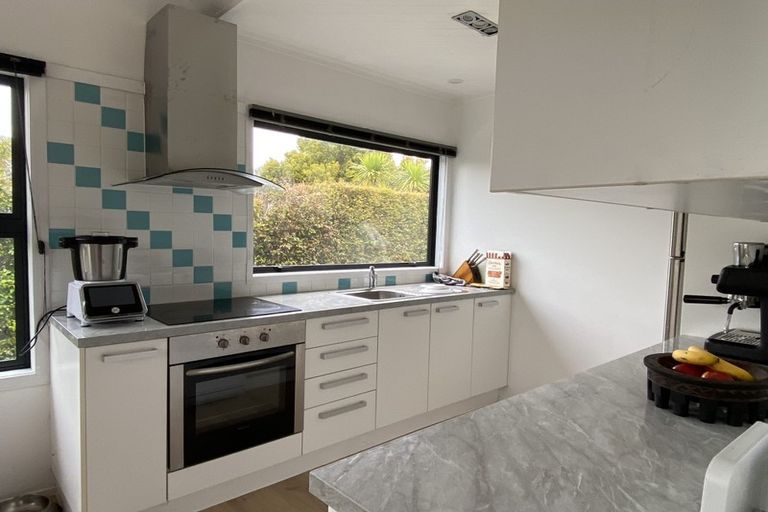 Photo of property in 2/28 Marina Road, Torbay, Auckland, 0630