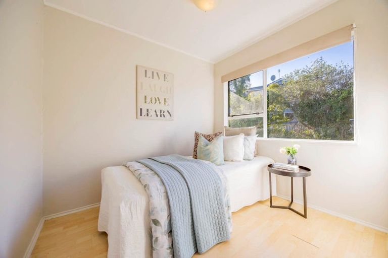 Photo of property in 2/28 Noeleen Street, Glenfield, Auckland, 0629