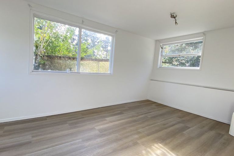 Photo of property in 3 Longburn Road, Henderson, Auckland, 0610