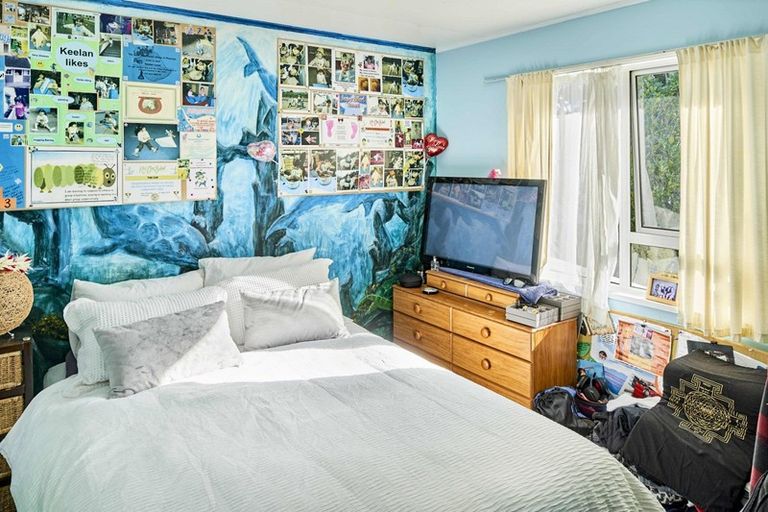 Photo of property in 456 Warspite Avenue, Ascot Park, Porirua, 5024