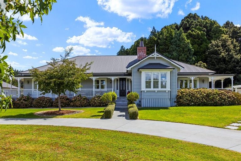 Photo of property in 33 Edgerley Road, Kaipara Flats, Warkworth, 0981