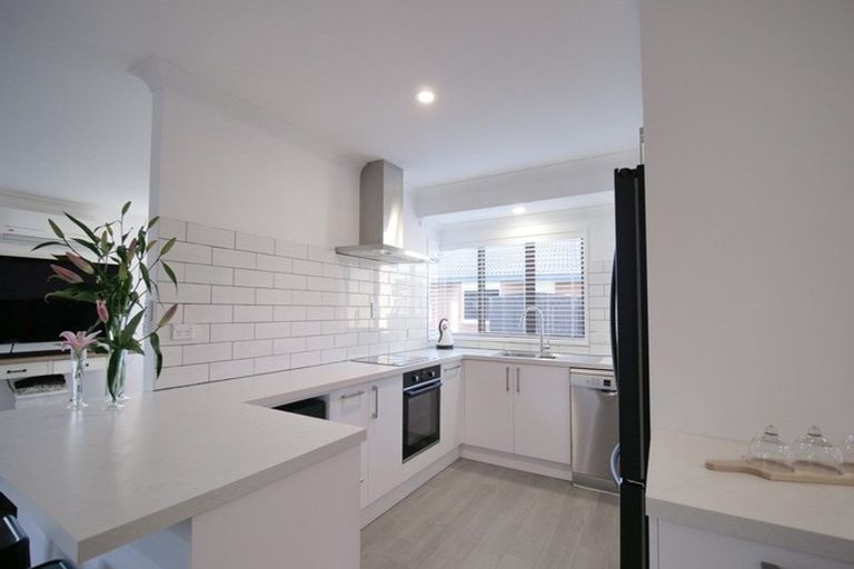 Photo of property in 25b Haven Grove, Papamoa Beach, Papamoa, 3118