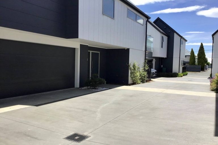 Photo of property in 2/108 Edgeware Road, St Albans, Christchurch, 8014