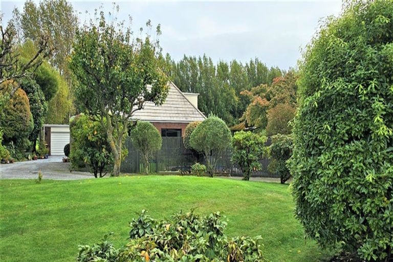 Photo of property in 15 Guys Road, Yaldhurst, Christchurch, 7676