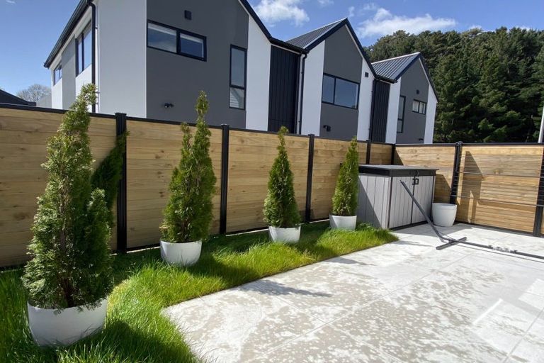 Photo of property in 18 Reakes Crescent, Wallaceville, Upper Hutt, 5018