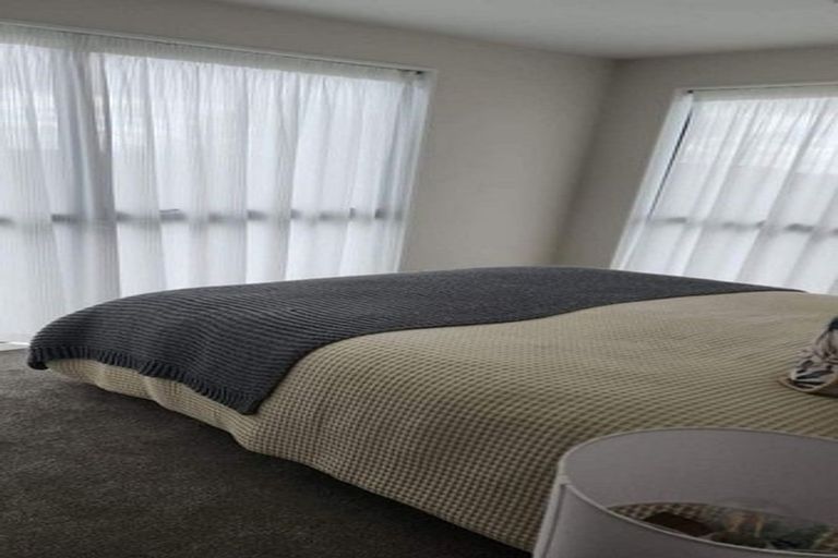 Photo of property in 117 Hutchinsons Road, Bucklands Beach, Auckland, 2014