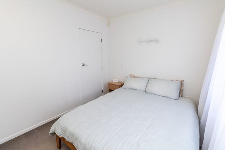 Photo of property in 2a Downing Street, Crofton Downs, Wellington, 6035