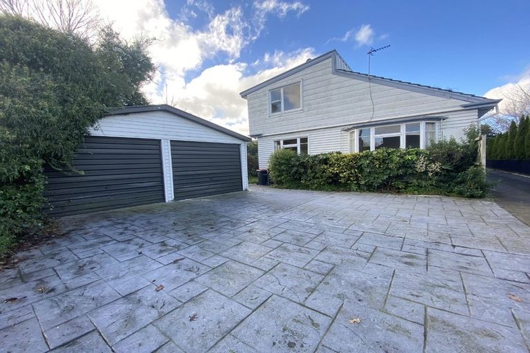Photo of property in 124 Wairakei Road, Bryndwr, Christchurch, 8053