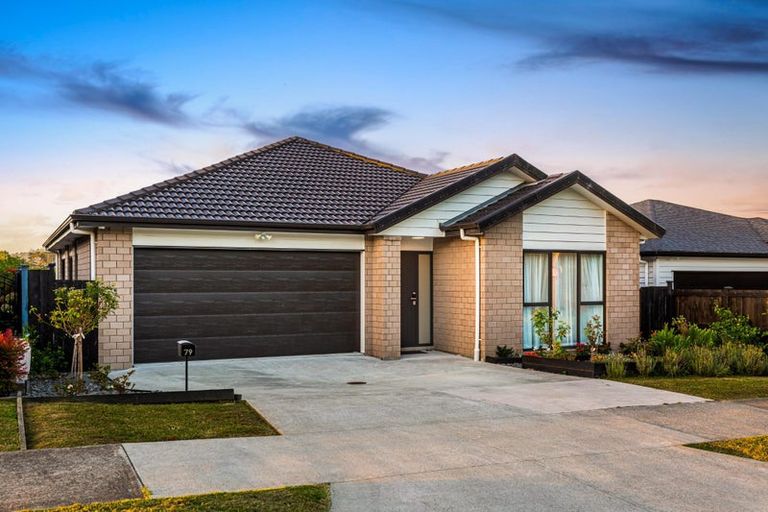 Photo of property in 79 Nobilo Road, Kumeu, 0810