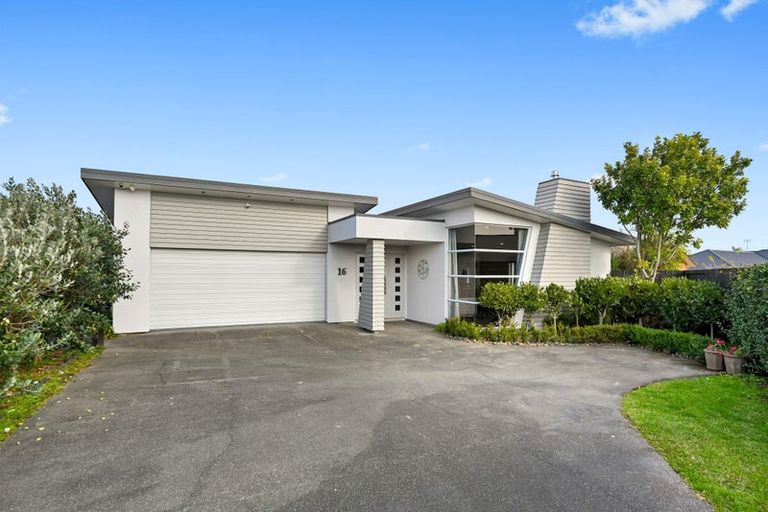 Photo of property in 16 Whistler Close, Rototuna North, Hamilton, 3210