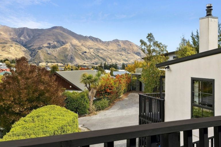 Photo of property in 13 Trevathan Lane, Wanaka, 9305