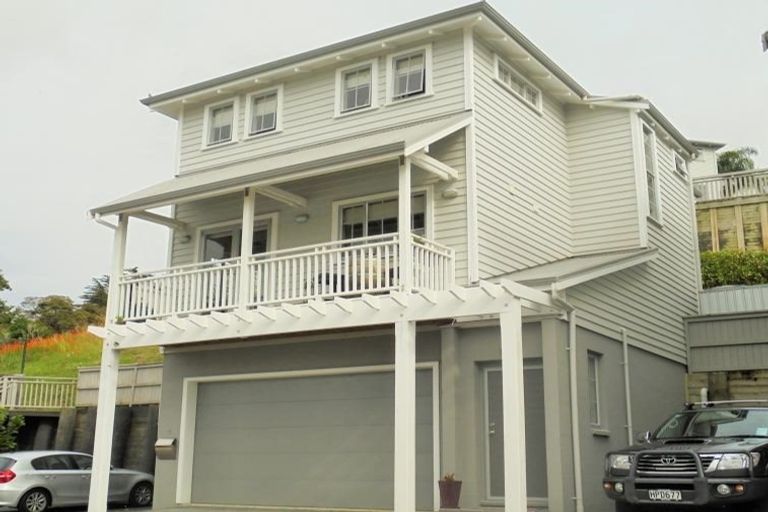 Photo of property in 2/31 The Avenue, Albany, Auckland, 0632