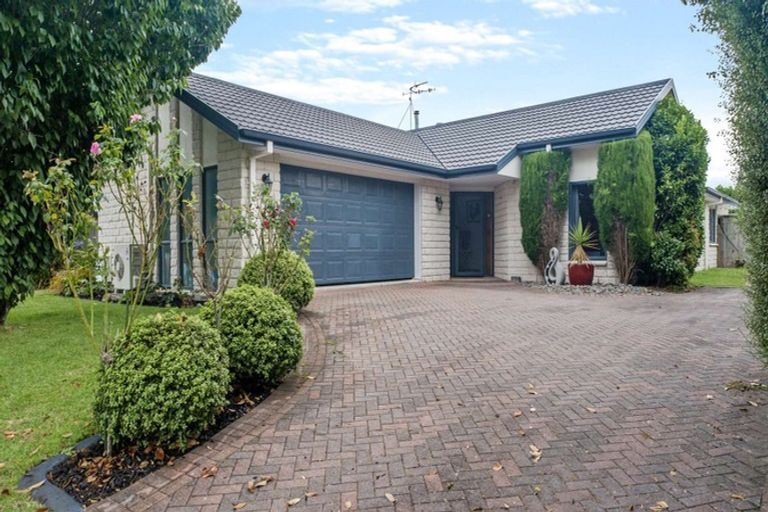 Photo of property in 50 Diomede Glade, Flagstaff, Hamilton, 3210