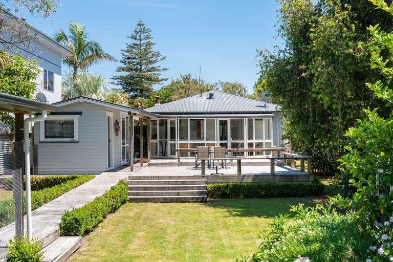 Photo of property in 38 Kuku Street, Te Awanga, 4102