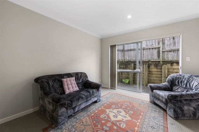 Photo of property in 9 Aditi Close, Massey, Auckland, 0614