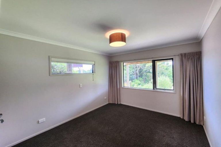 Photo of property in 34 Omata Road, Marfell, New Plymouth, 4310
