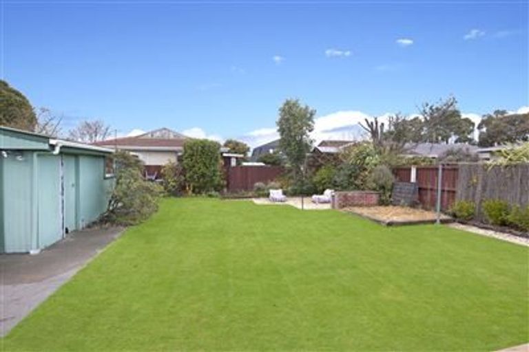 Photo of property in 188 Grimseys Road, Redwood, Christchurch, 8051