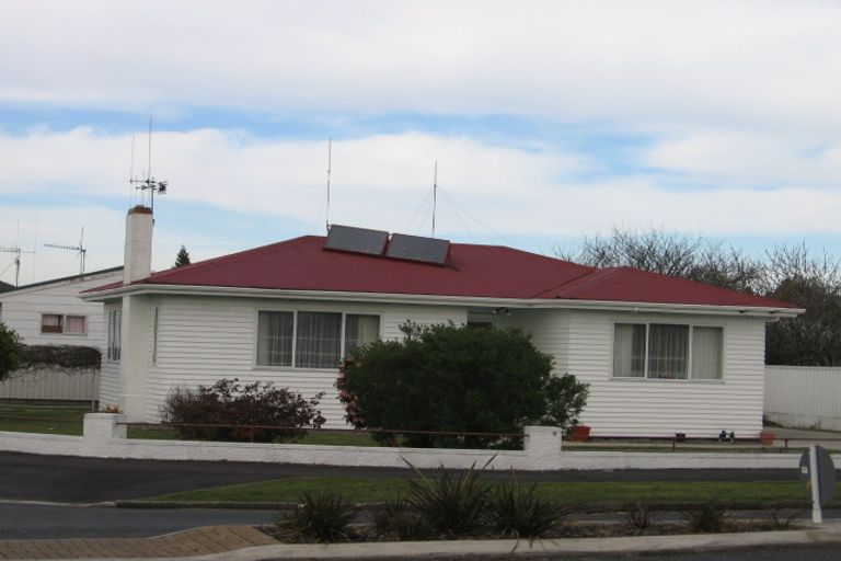 Photo of property in 1 Norman Street, Nawton, Hamilton, 3200