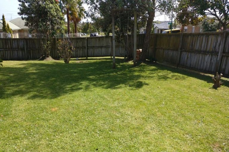 Photo of property in 19 Nuneaton Drive, Flat Bush, Auckland, 2019