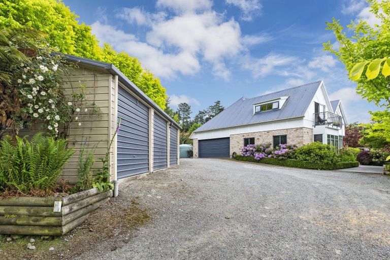 Photo of property in 2 Somerset Drive, Oxford, 7495