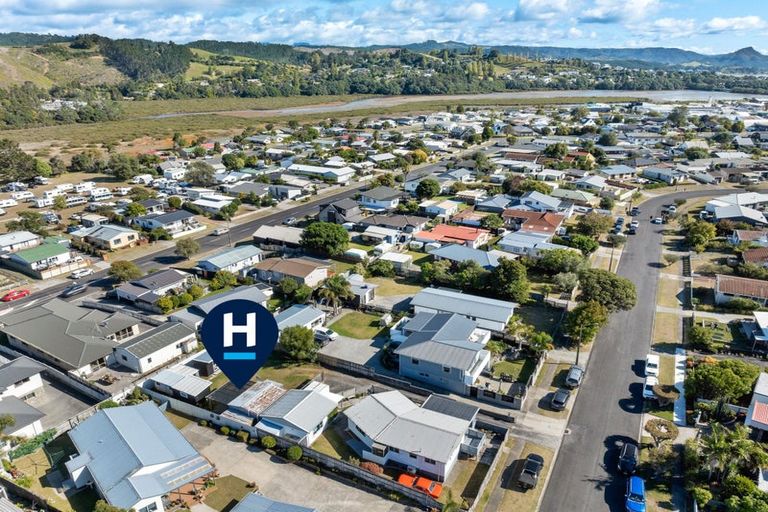 Photo of property in 125b Lorraine Place, Whangamata, 3620